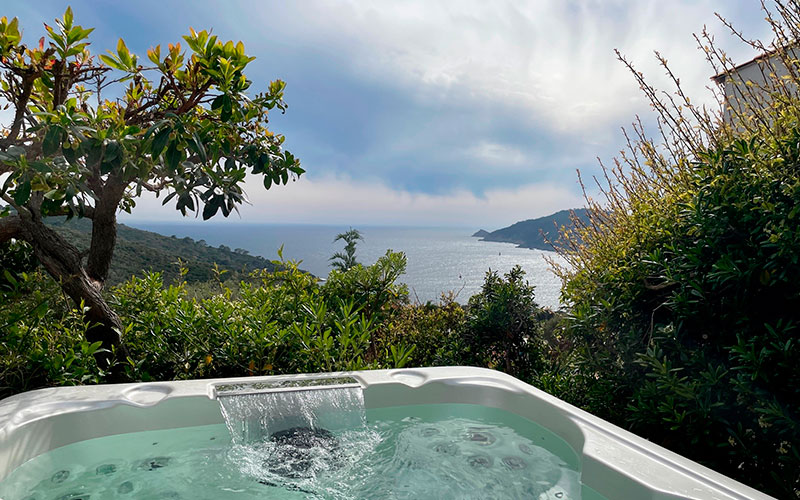 Two exclusive mini-villas on Île du Levant