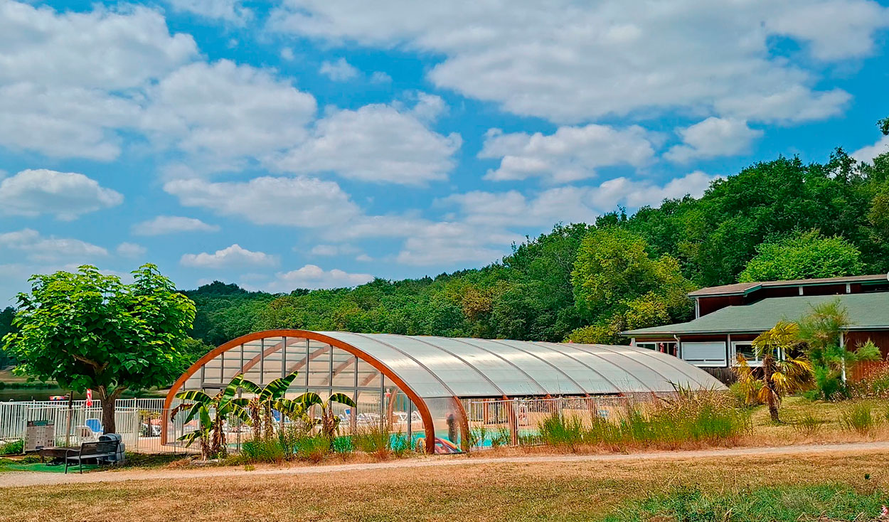 The covered swimming pool