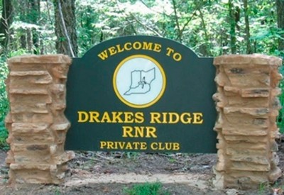 indiana-drakes-ridge-rustic-nudist